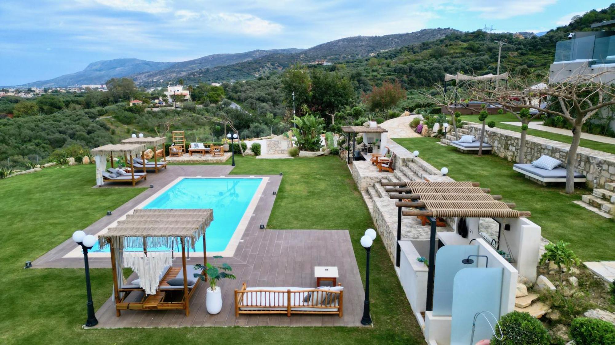 Olivenest Chania Executive Villa Perivolia  ภายนอก รูปภาพ